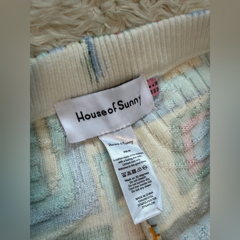 NWT House Of Sunny Pepperland Pants in Puzzle Print - Size 4 - Picture 6 of 8